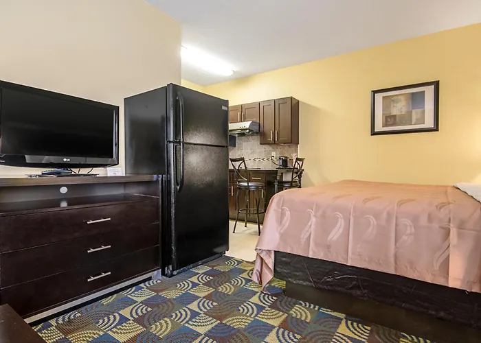 Quality Inn & Suites Glenmont - Albany South