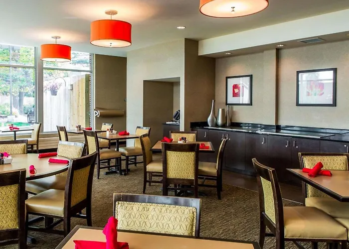 Cambria Hotel Traverse City