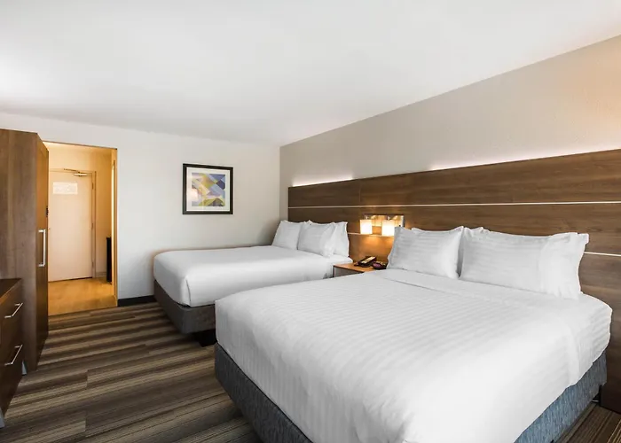 Holiday Inn Express & Suites Ludington By Ihg