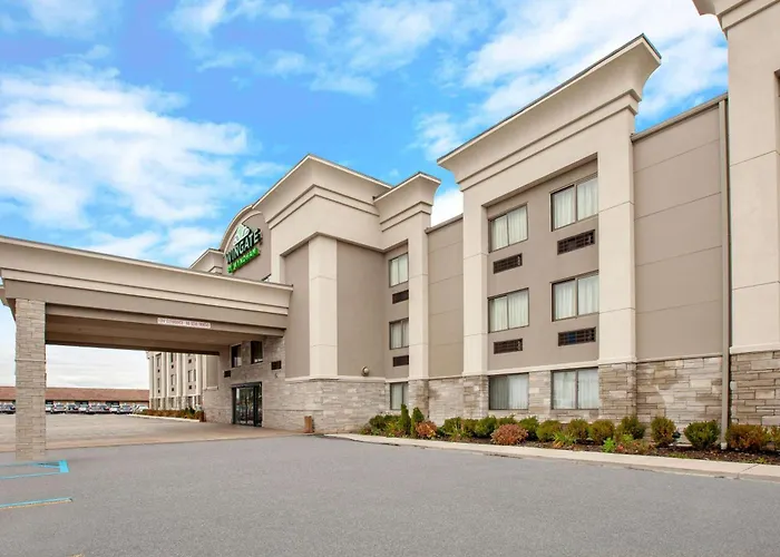 Wingate By Wyndham Detroit Metro Airport