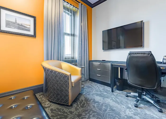 Hotel Clarendon