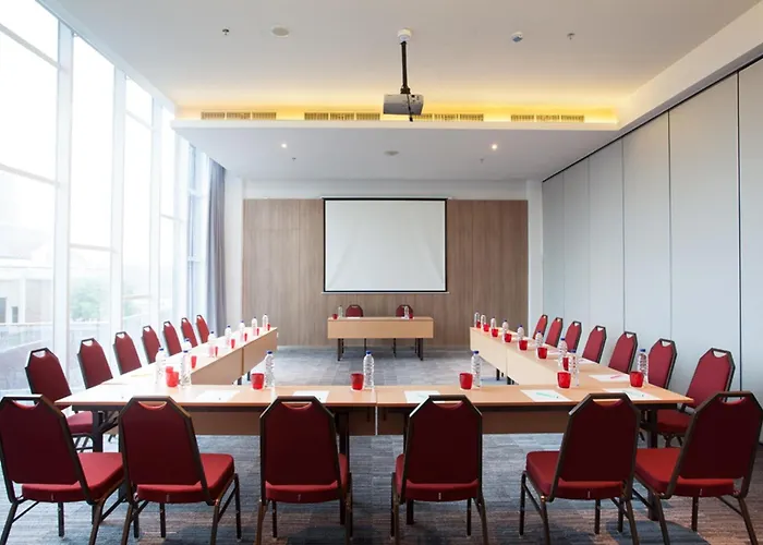 Ibis Makassar City Center