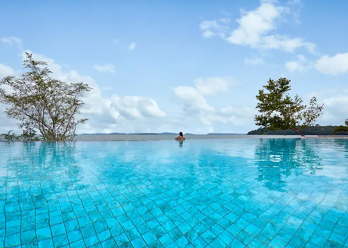 Independence Hotel Resort & Spa