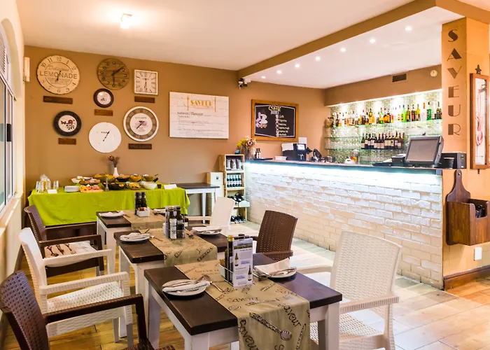 Simon'S Town Quayside Hotel