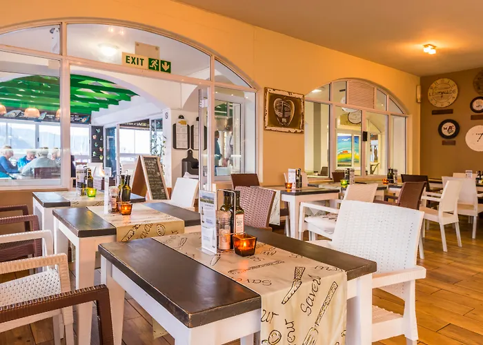Simon'S Town Quayside Hotel