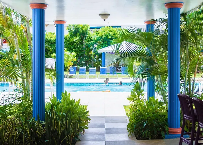 Bay Gardens Inn