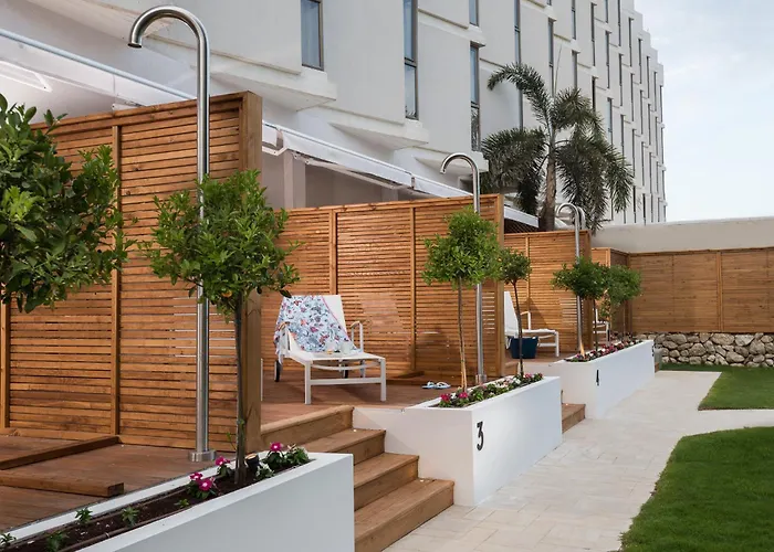 Oasis Spa Club Dead Sea Hotel - 16 Years Plus