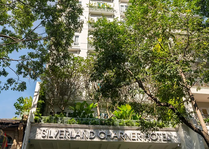 Au Lac Charner Hotel