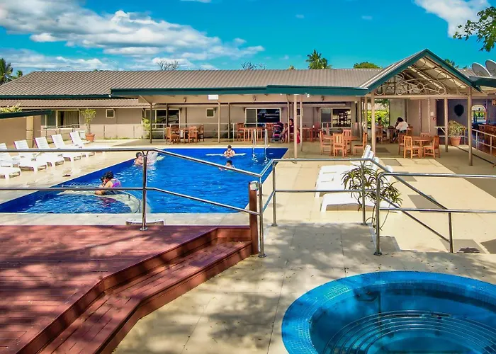 Tanoa Skylodge Hotel