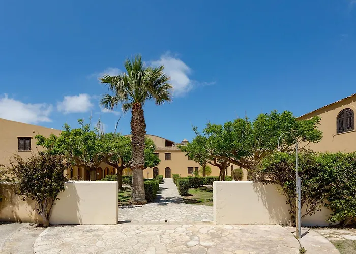 Phi Hotel La Tonnara Di Bonagia