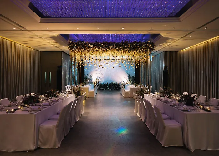 Eaton Hk - Langham Hospitality Group