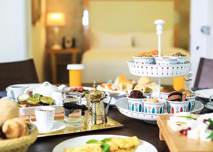 Riviera Hotel&Beach Lounge, Beirut