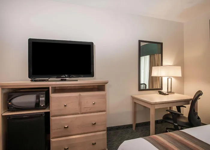 La Quinta By Wyndham Grand Forks