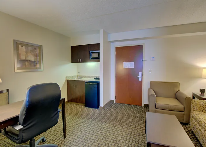Holiday Inn Express & Suites Blacksburg - University Area By Ihg