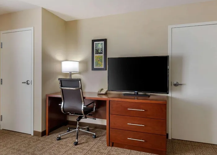 Comfort Inn & Suites Northern Kentucky