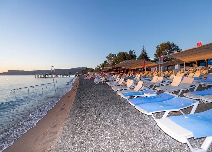 Armas Beach