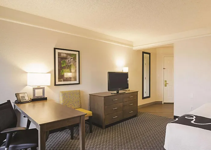 La Quinta Inn & Suites By Wyndham Denver Airport Dia