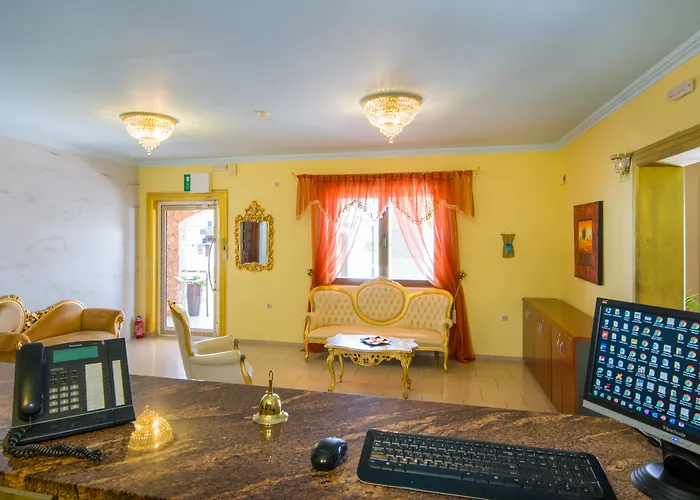 Paradice Hotel Luxury Suites-Near Zorbas Beach-Free Breakfast