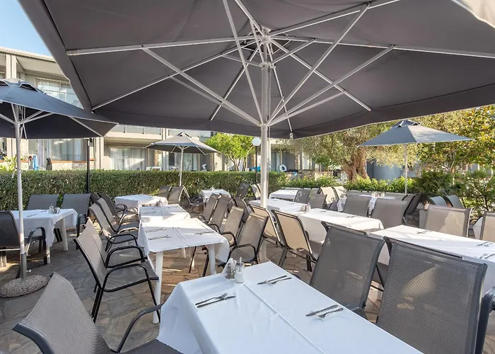 Dionysos Hotel & Suites