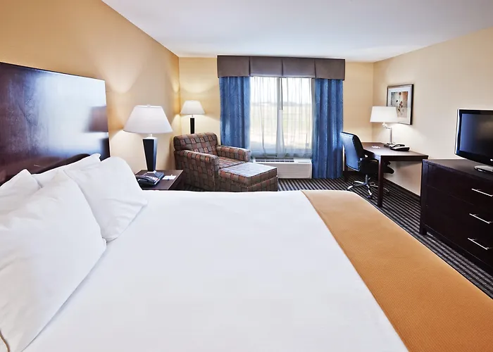Holiday Inn Express Hotel And Suites Okmulgee