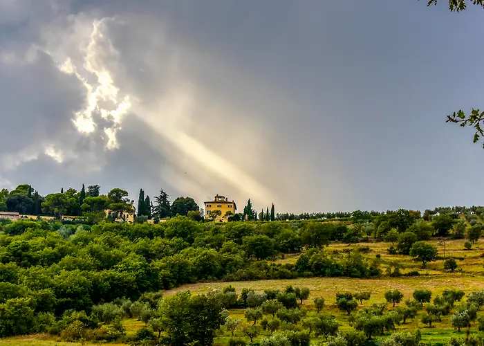 Villa Di Monte Solare