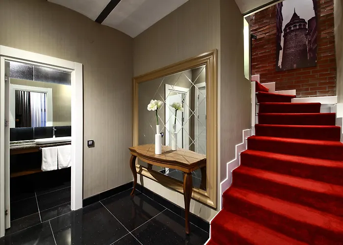 Montania Special Class Hotel