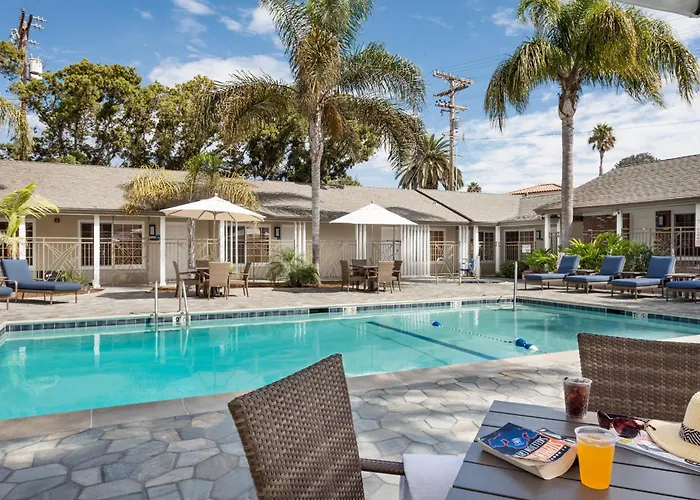 Holiday Inn Express And Suites La Jolla - Windansea Beach, And Ihg Hotel