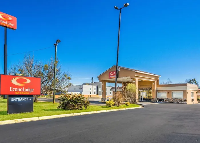 Econo Lodge Inn & Suites Macon West