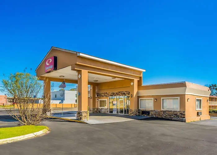 Econo Lodge Inn & Suites Macon West