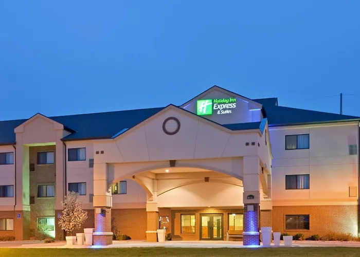 Holiday Inn Express & Suites Lincoln South By Ihg