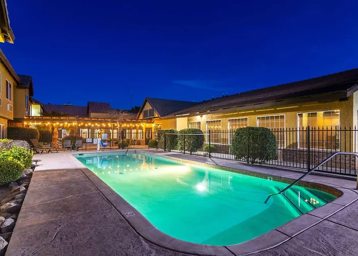 Comfort Inn & Suites Mojave