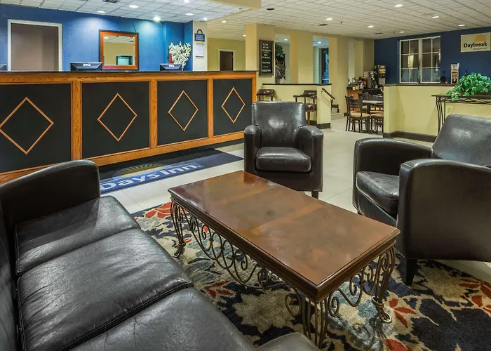 Comfort Inn & Suites Pottstown Eastern Gateway