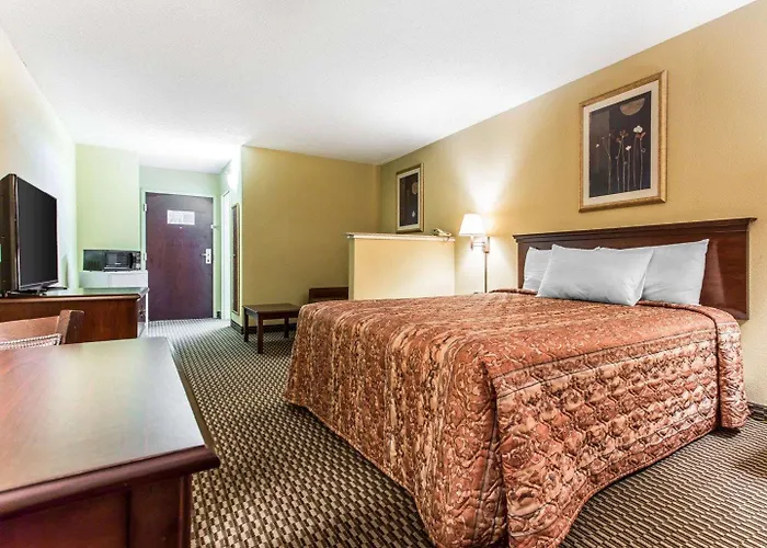 Rodeway Inn Forest Park