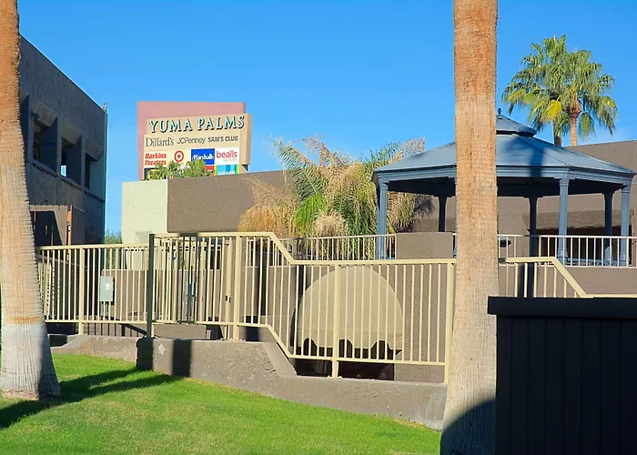 Best Western Yuma Mall Hotel & Suites