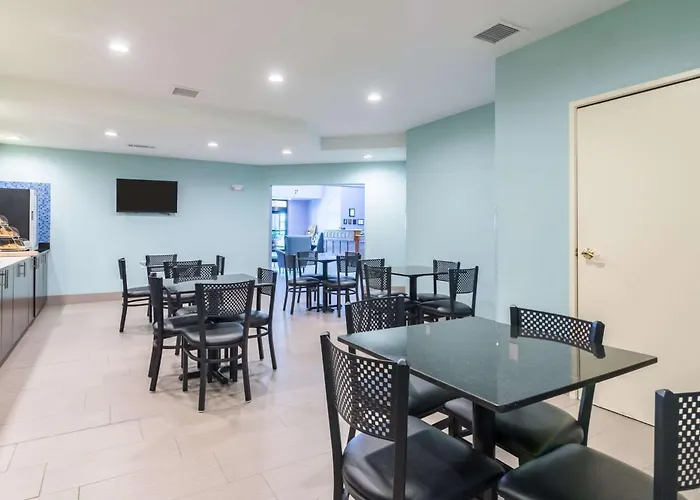 Quality Inn & Suites Alma I-40