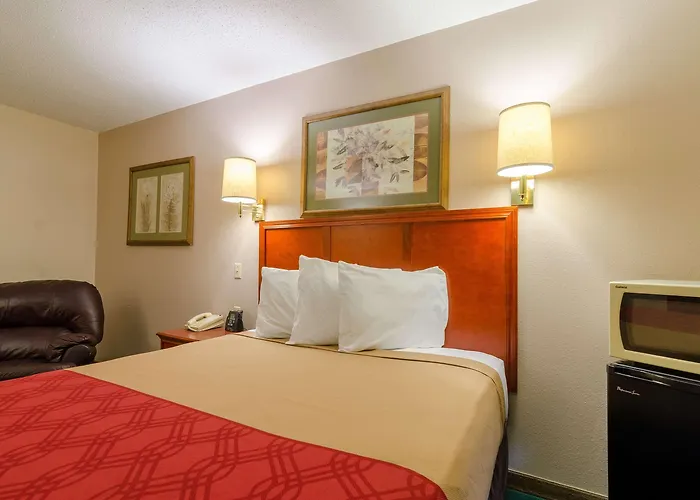 Rodeway Inn Mitchell