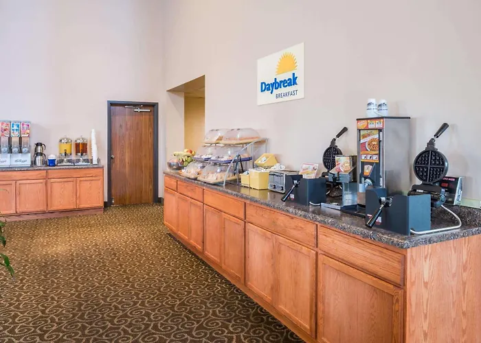 Days Inn By Wyndham Kirksville