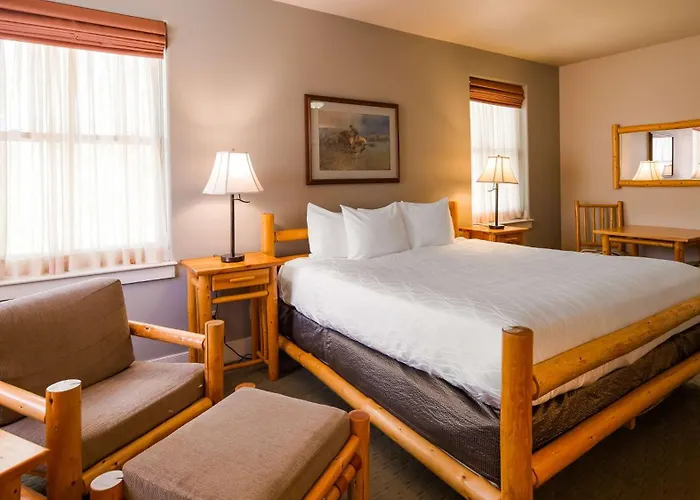 Best Western Plus Plaza Hotel