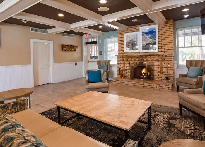 Best Western Plus Plaza Hotel