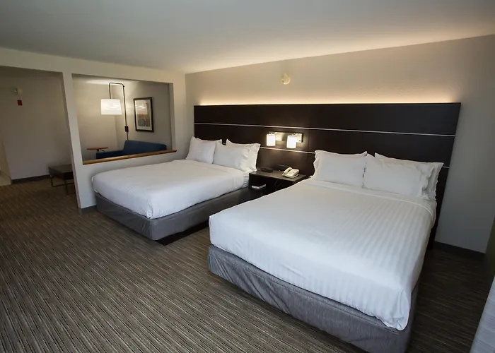 Holiday Inn Express Wilmington By Ihg