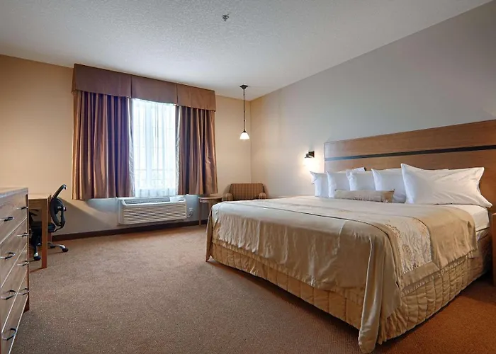 Best Western Plus Chateau Inn Sylvan Lake