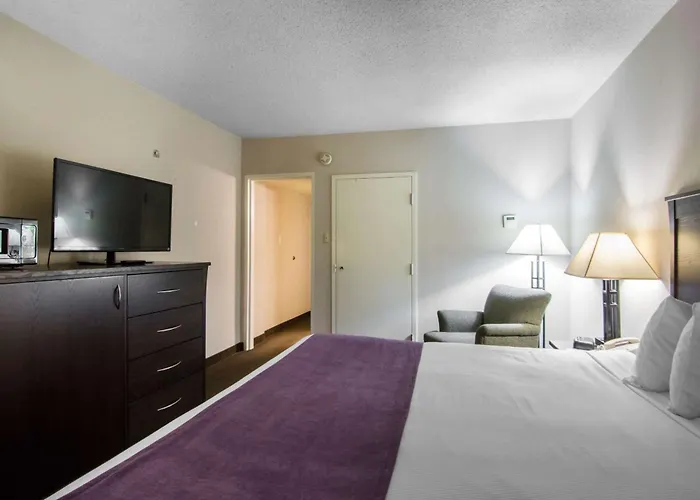 Quality Inn & Suites Yellowknife
