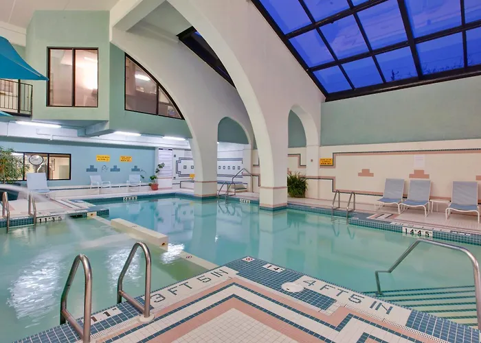 Holiday Inn Windsor - Ambassador Bridge By Ihg