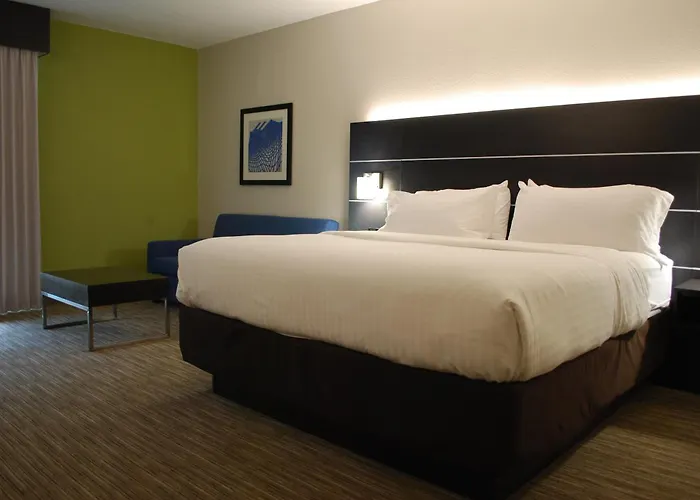 Holiday Inn Express Hotel & Suites Kingsport-Meadowview I-26 By Ihg