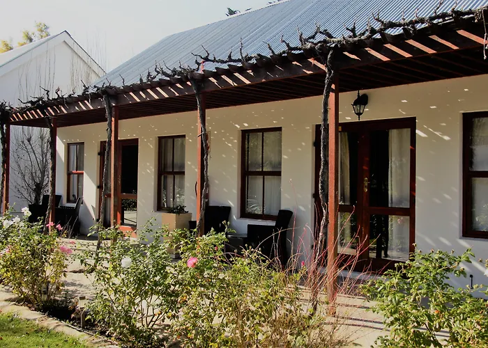 Mimosa Lodge