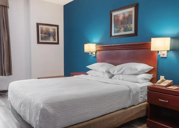 Days Inn By Wyndham Hamilton - Downtown