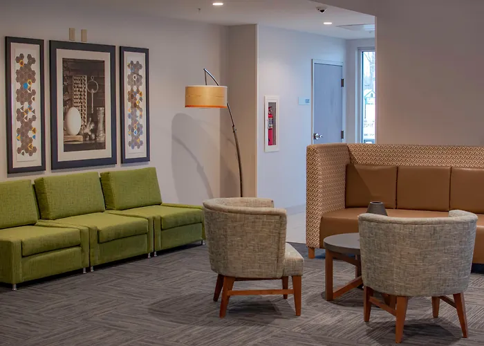 Holiday Inn Express & Suites Tonawanda - Buffalo Area By Ihg