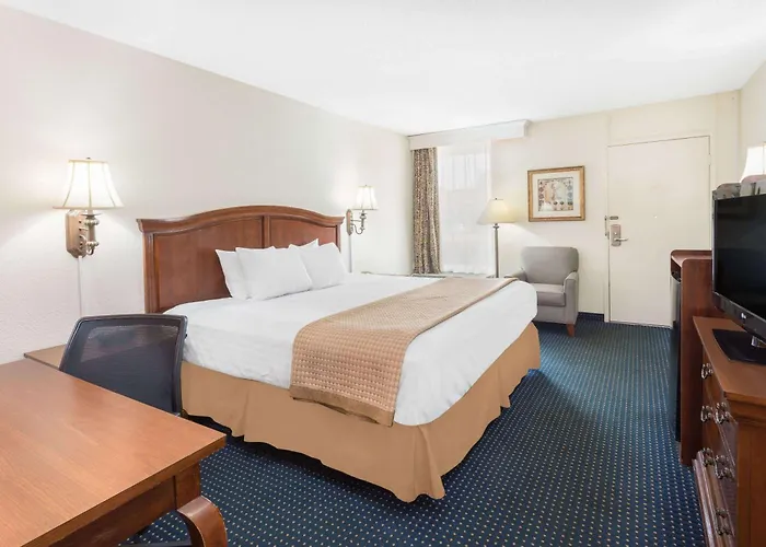 Baymont By Wyndham Rocky Mount I-95