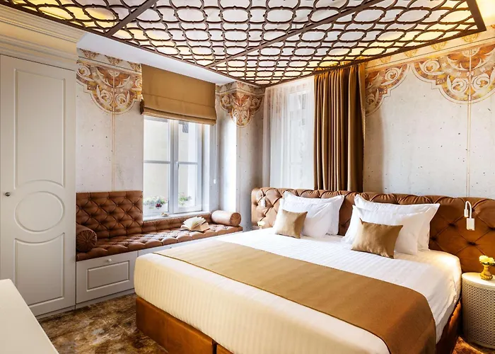 Art Boutique Hotel Gallery 37 Plovdiv - Superb Location In The Old Town