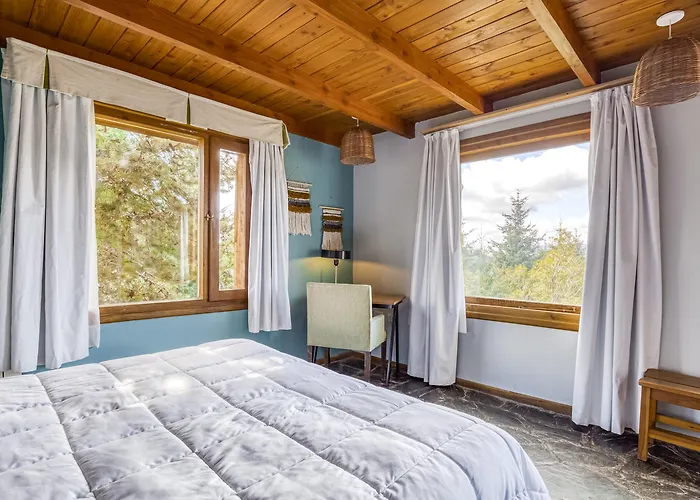 Socialtel Bariloche - Formerly Selina Bariloche